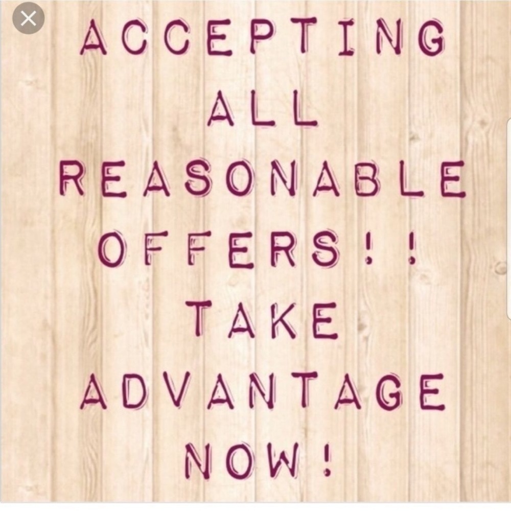 Hello Poshers!! Make me a reasonable offer or bundle for more savings😊